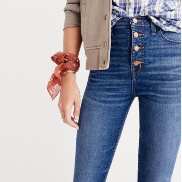 Madewell 10" High-Rise Skinny Jeans: Chewed-Hem Edition - Picture 2 of 11